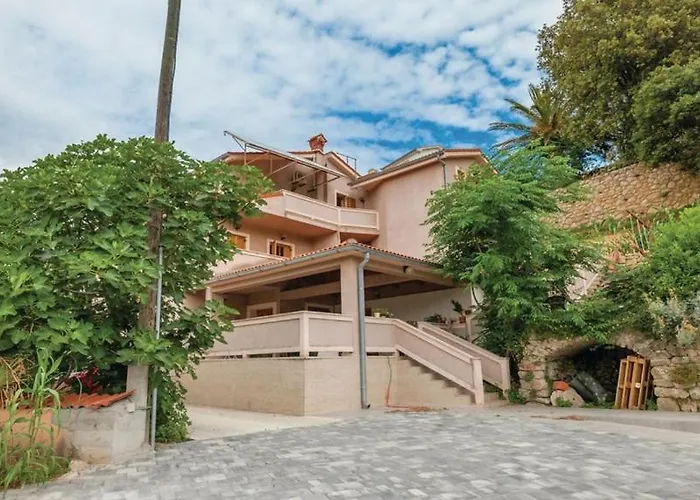 In With Sea View, Balcony, Air Conditioning, Wifi 3321-4