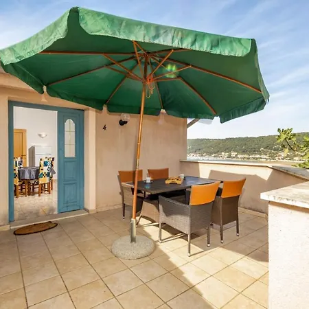 In With Sea View, Balcony, Air Conditioning, Wifi 3321-4