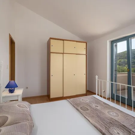 In With Sea View, Balcony, Air Conditioning, Wifi 3321-4 *