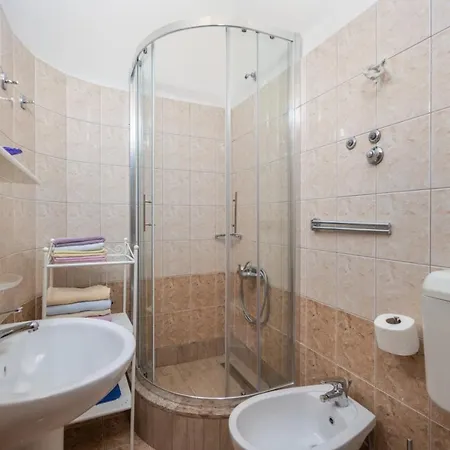 Apartment In With Sea View, Balcony, Air Conditioning, Wifi 3321-4 *
